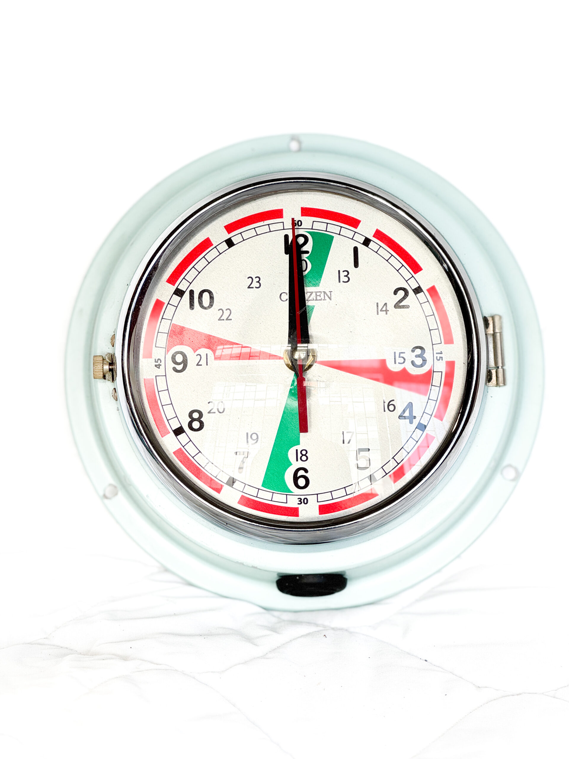 CITIZEN Green and Red Clock