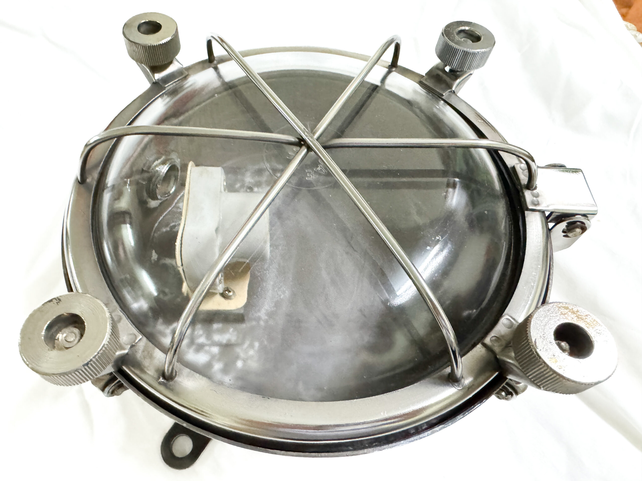 Daeyang Bulkhead Lamp - Image 10