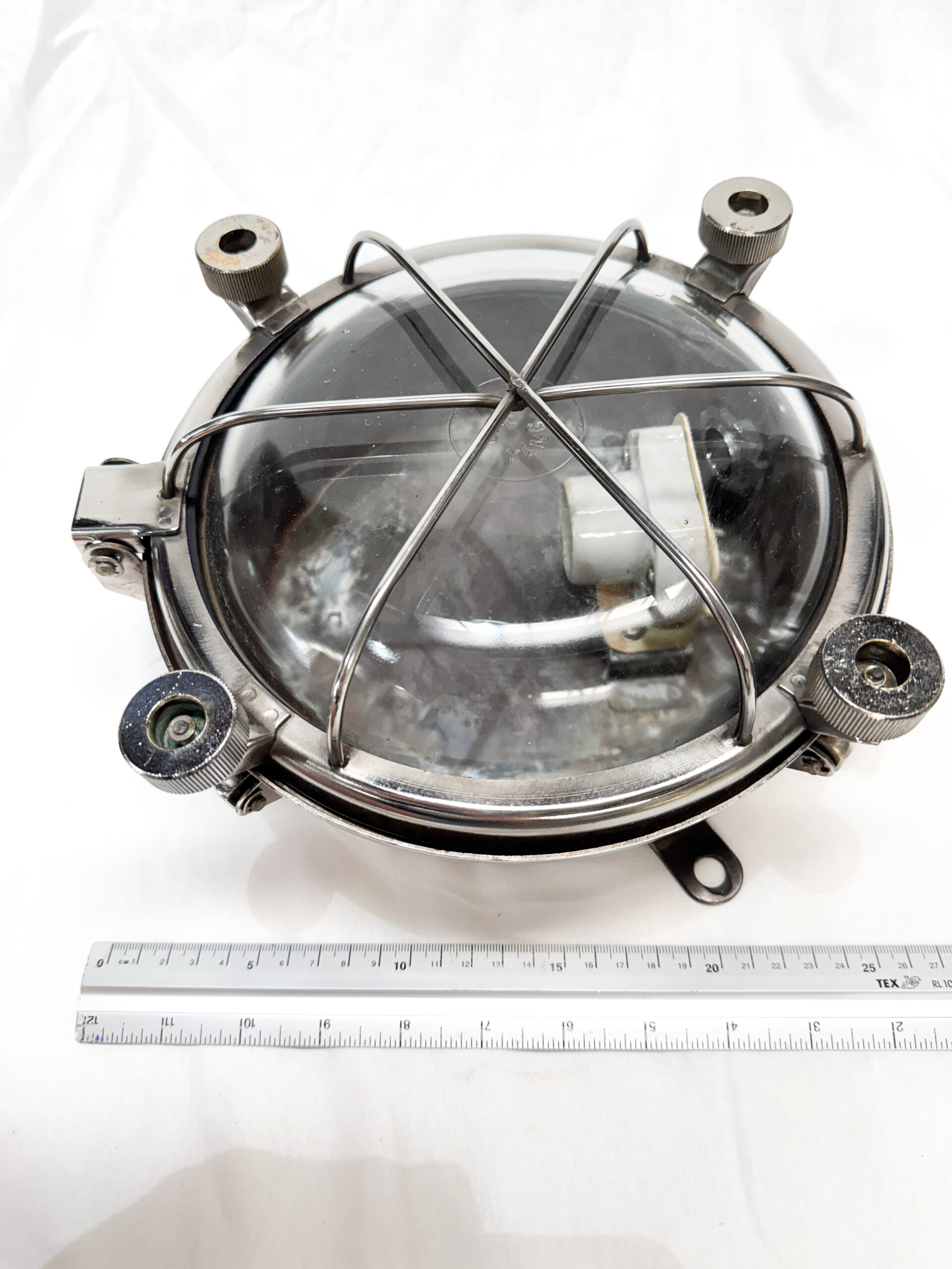 Daeyang Bulkhead Lamp