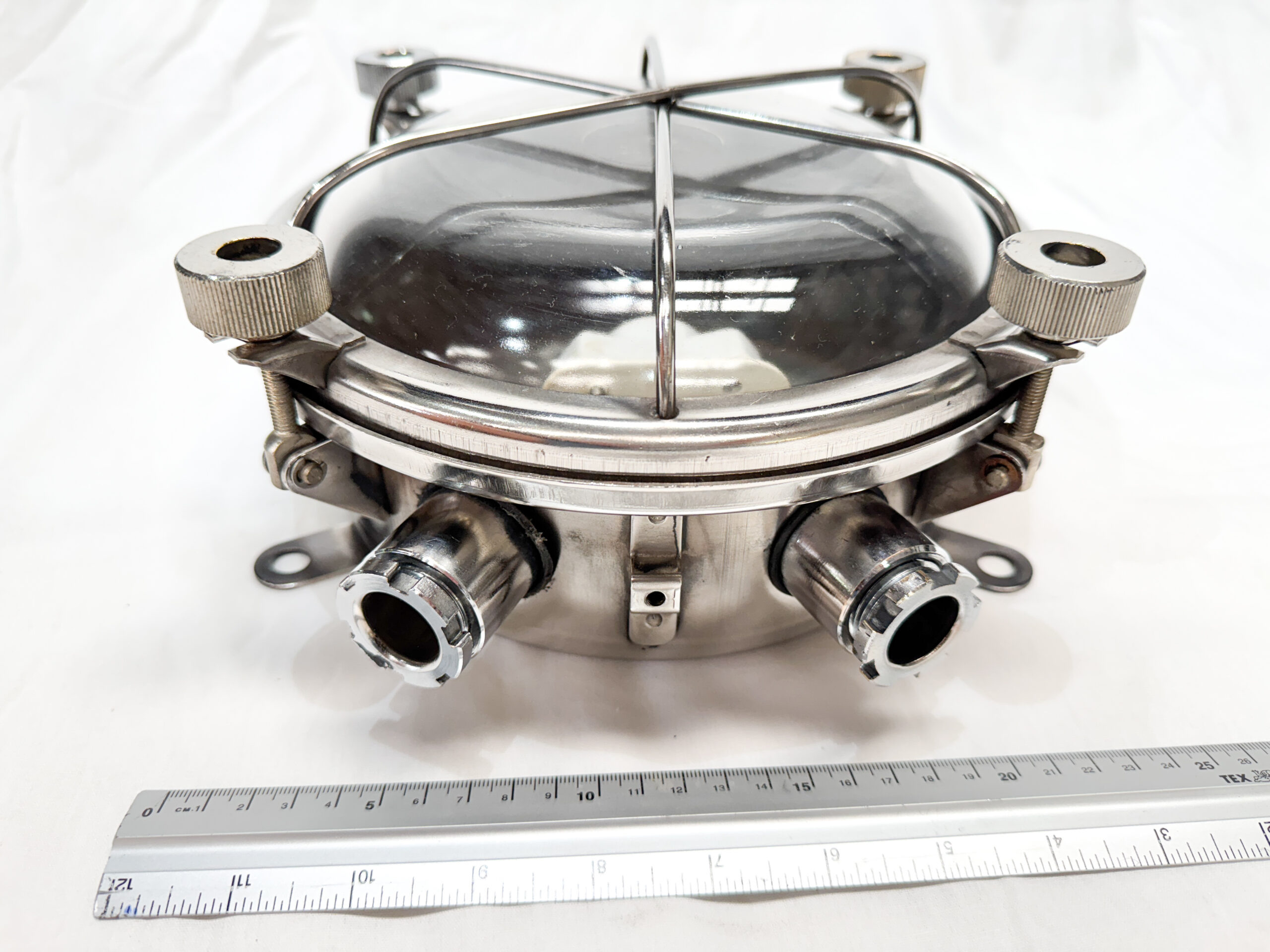 Daeyang Bulkhead Lamp - Image 4