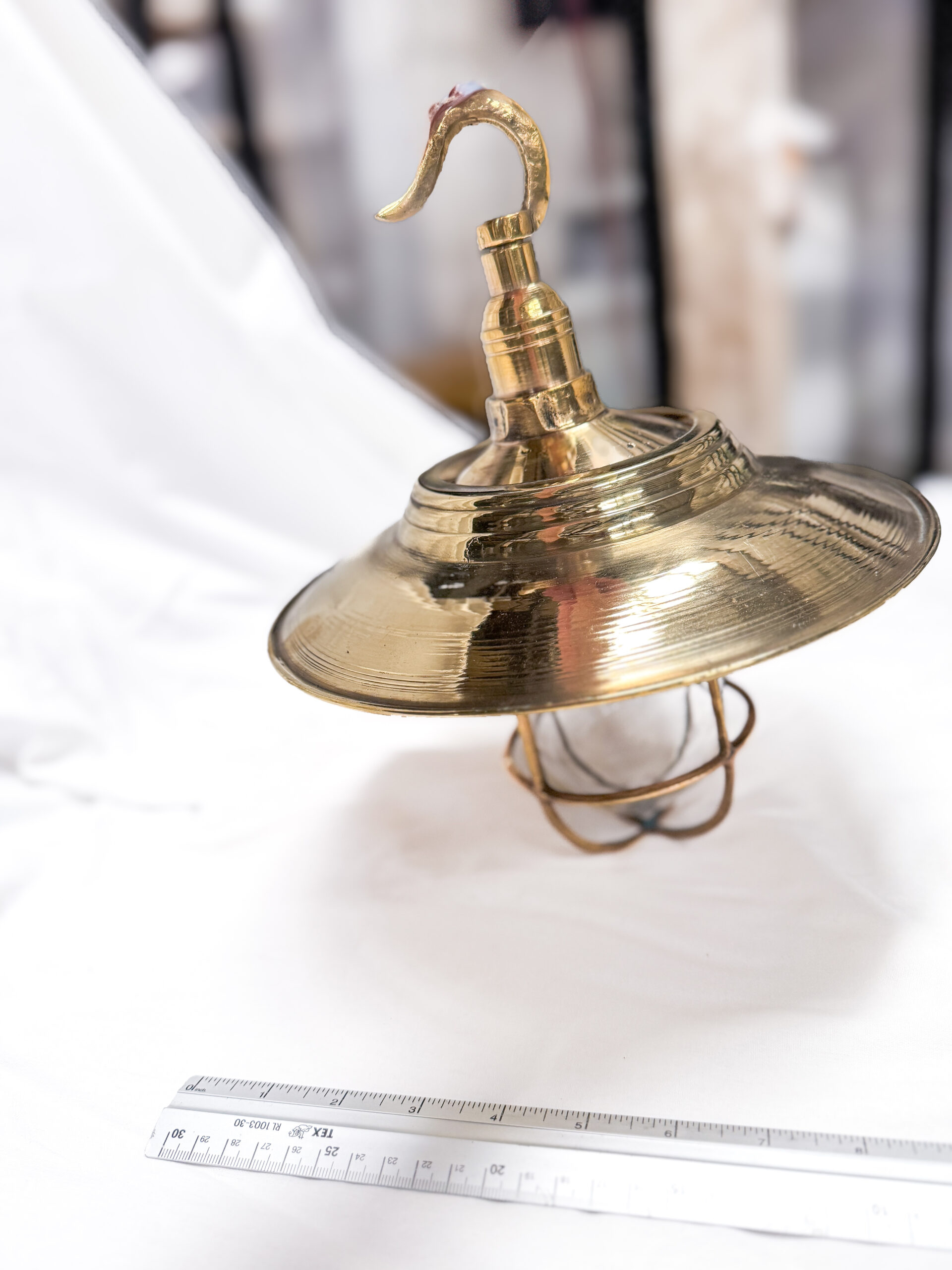 Birdcage-Style Pendant Lamp โคมไฟรังนก